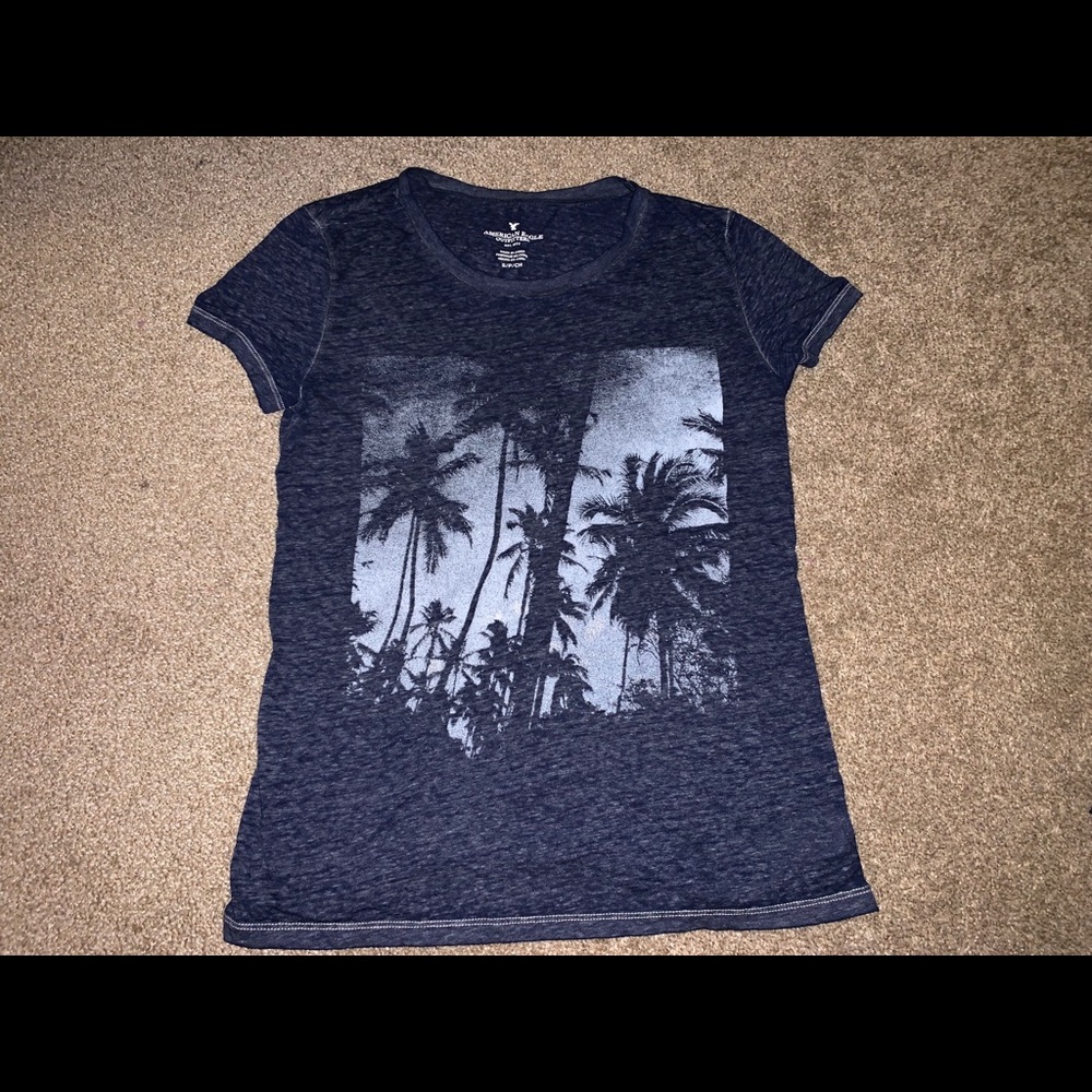 american eagle tshirt